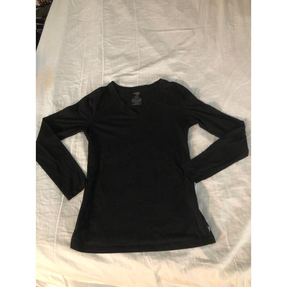Danskin Now black v-neck long sleeve t-shirt Size Small